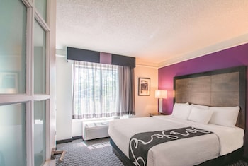 Suite, 1 King Bed, Non Smoking (Water View)