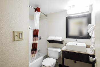 Standard Room, 1 King Bed (Smoke Free)