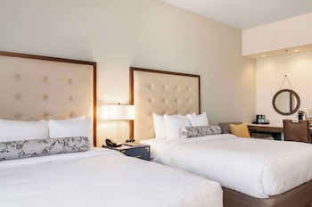 Room, 2 Queen Beds, Non Smoking