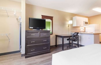 Studio, 1 Queen Bed, Non Smoking