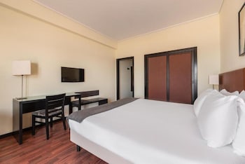Deluxe Double Room, City View