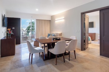 Family Room, Ocean View