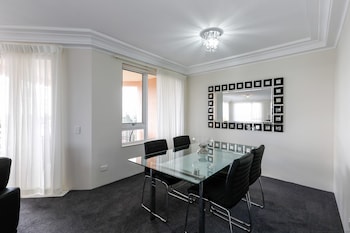 1 Bedroom Premier Apartment