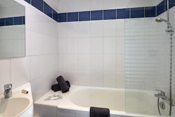 Twin Room courtesy