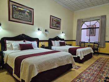 Deluxe Queen Room with Two Queen Beds - Upstairs