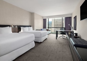 Deluxe Room, 2 Queen Beds, Non Smoking (Pet-friendly)
