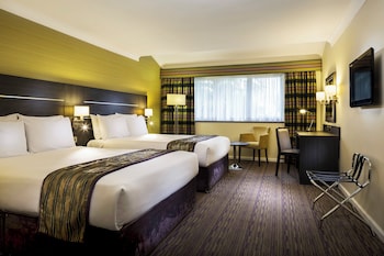Standard Room, 1 King Bed with Sofa bed