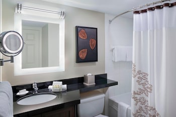 Suite, 1 Bedroom, Fireplace