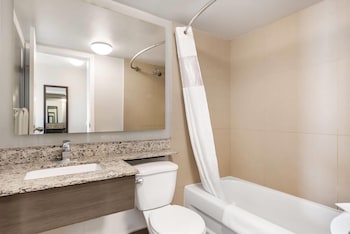 Room, 2 Queen Beds, Non Smoking, Balcony