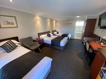 Family Room, Multiple Beds, Non Smoking, Microwave
