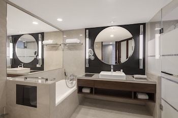 Club Room, 1 King Bed, Club Lounge Access (Club Lounge Access High Floor)
