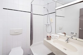Business Single Room, 2 Twin Beds, Non Smoking