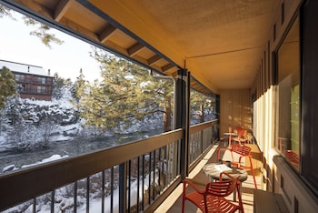 Room, 1 King Bed with Sofa bed, Fireplace, River View