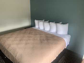 Deluxe Suite, 1 King Bed, Non Smoking