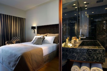 Superior Room, Harbor View