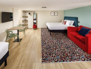 Room, 1 Queen Bed with Sofa bed (The Works)