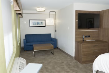 Suite, 1 King Bed