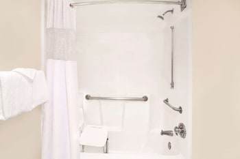 Standard Room, 1 Queen Bed, Accessible
