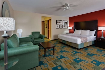 Deluxe Room, 1 King Bed, Non Smoking (Deluxe Executive Room)