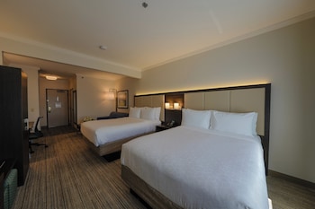 Suite, 2 Queen Beds