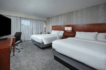 Room, 2 Queen Beds (Hearing Accessible)