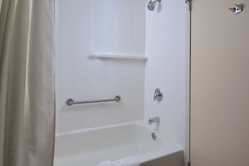 Room, 2 Queen Beds (Hearing Accessible)