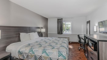 Standard Room, 1 King Bed, Accessible, Non Smoking