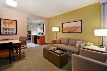 Premium Suite, 2 Queen Beds, Corner