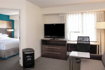 Studio, 1 King Bed with Sofa bed (Pure)