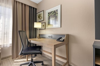 Room, 2 Queen Beds, Non Smoking
