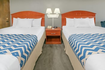 Standard Room, 2 Queen Beds, Non Smoking