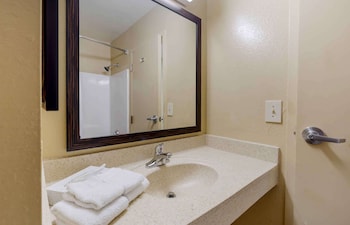 Studio, 1 Queen Bed, Non Smoking