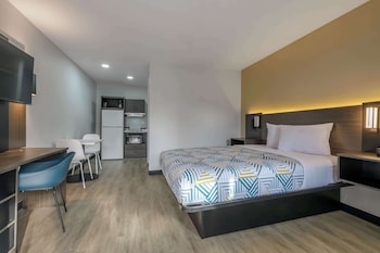 Standard Room, 1 Queen Bed, Non Smoking