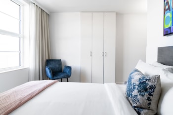 Room, 1 King Bed, Balcony, Oceanfront