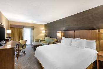 Standard Room, 1 King Bed, Non Smoking, Balcony