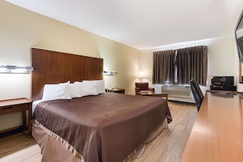 Standard Room, 1 King Bed, Non Smoking