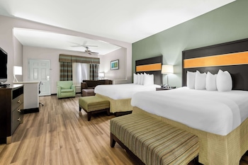 Standard Room, 2 Queen Beds, Non Smoking, Refrigerator & Microwave