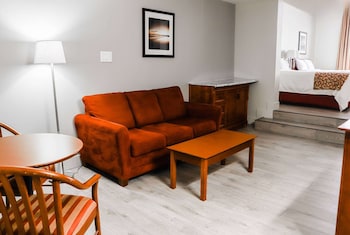 Suite, 2 Queen Beds, Non Smoking (Efficiency)
