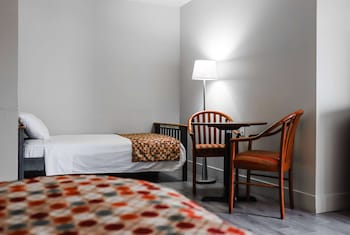 Upgraded, Room, 2 Queen Beds, Non Smoking