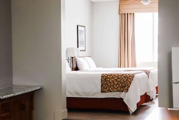 Suite, 2 Queen Beds, Non Smoking (Efficiency)