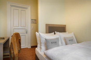 Double Room (Queensize)