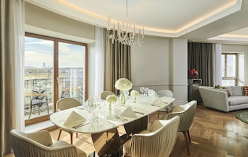 Royal Suite