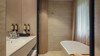 Royal Studio Suite