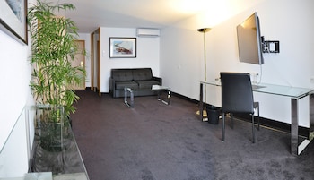 Standing Suite