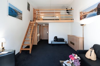 Junior Suite, 1 Queen Bed with Sofa bed, Terrace