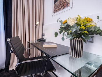 Executive Double Room, 1 Queen Bed with Sofa bed