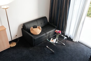Junior Suite, 1 Queen Bed with Sofa bed, Terrace