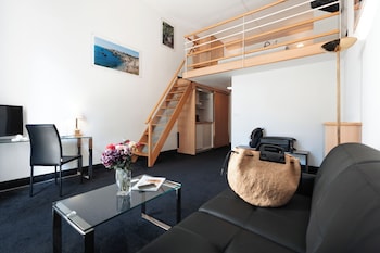 Junior Suite, 1 Queen Bed with Sofa bed, Terrace
