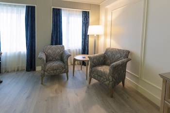 Deluxe Room, 1 King Bed