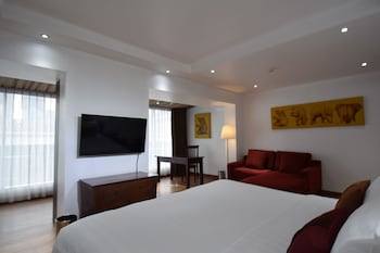 Luxury Suite, 1 King Bed